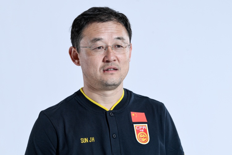 孙继海：希望通过足球把孩子们培养成好人 工作永远不能超越生活